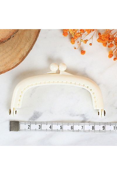 shop Loren Plastic Wallet Clip-White