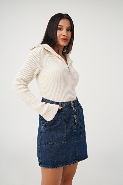 Hipo Trend Pulover din tricotaje Ecru - Model scurt, cu detaliu cu fermoar