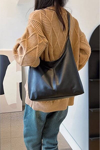 DENSİLA Černá dámská taška přes rameno se zapínáním na patentky a podšívkou