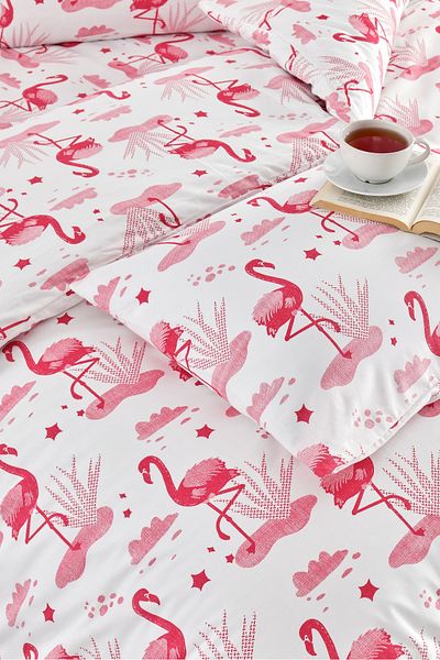 Valezium Flamingo Double Personal Patterned Divet Set with Elastic Loves and 2 Pillow Covers