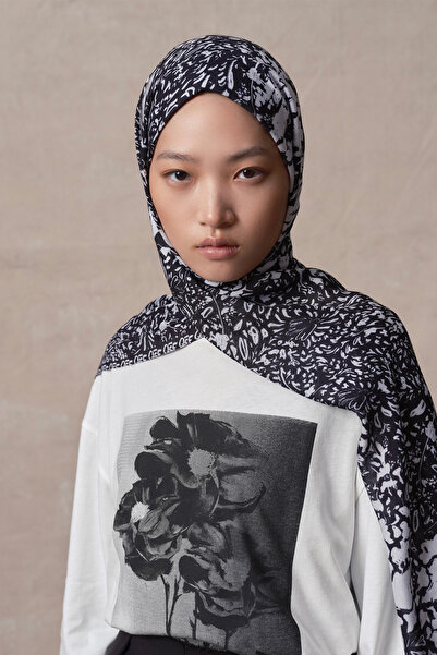 Qef Black Minimal Pattern Modal Shawl