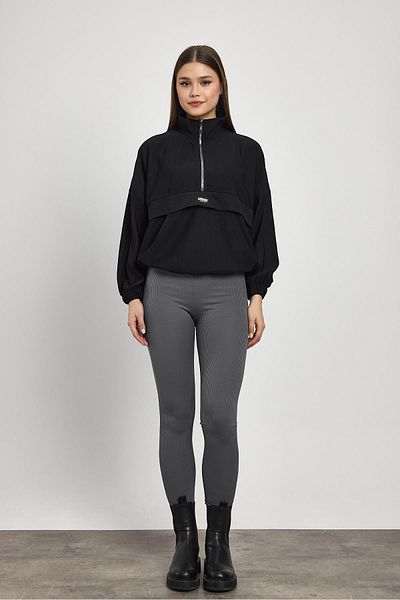 Rays Model 1052 - Hanorac negru de culoare cangur cu detaliu de buzunar