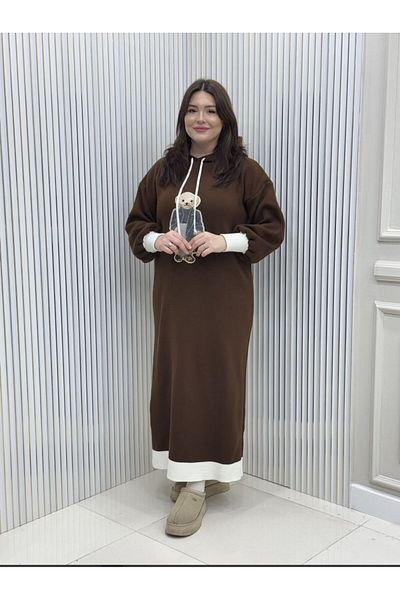 GK Рокля с качулка и пуловер с мече