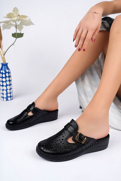 Akgün Terlik Women's Black Genuine Leather Orthopedic Sabo Slippers
