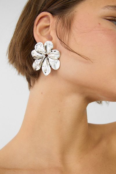 Stradivarius Textured flower earrings