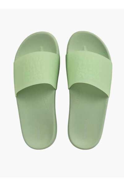 Celeste شبشب نسائي سهل الارتداء