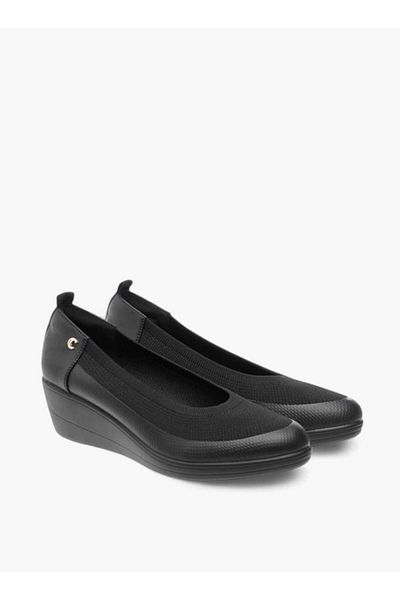 Le Confort Le Confort Textured Shoes with Wedge Heels