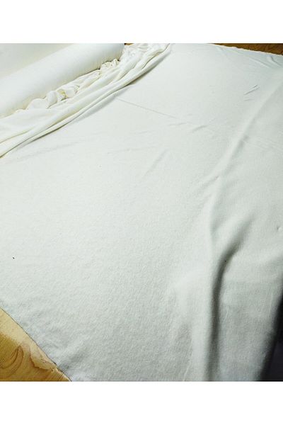 Kumaş Parça Λεπτό πλεκτό σε εκρού χρώμα (Πλάτος 160 cm x Μήκος 210 cm)