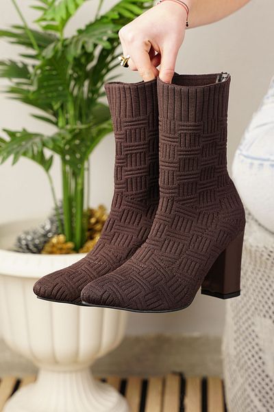 İmerShoes Γυναικείες καθημερινές καφέ μπότες - Ψηλό χοντρό τακούνι, πλεκτό μύτη, οδοντωτή σόλα, άνετο μποτάκι 168