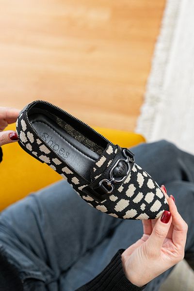 DİVOLYA Miu Black and Beige Buckle Detailed (1 cm Heel) Pointed Toe Ballerinas