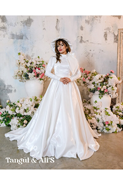 Tangül&Ali'S Moda Evi Özel Tasarım İnci Detaylı Gelinlik