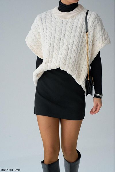 Lupies Women's Cream Short Bat Sleeve Knitwear Sweater