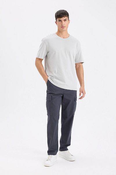 DeFacto Relax-Fit-Hose mit geradem Bein und Cargotaschen 	   D5967AX25SP