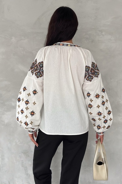 FEMELLE Women's White Ethnic Pattern Embroidered Cotton Blouse