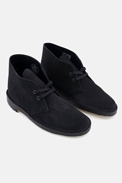 CLARKS حذاء رجالي قياسي برباط للكاحل بتصميم صحراوي، أسود