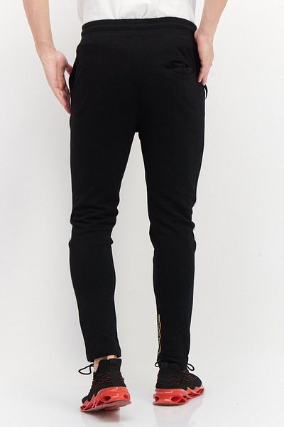 UFC Men Sportswear Fit Brand Logo Training Jogger Pant, Black
