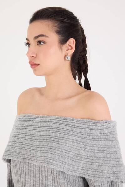 Addax Короткий светр з довгими рукавами та коміром-човником K040-C5