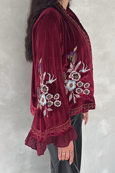 FEMELLE Жіноча оксамитова куртка-кімоно з вишивкою бордового кольору