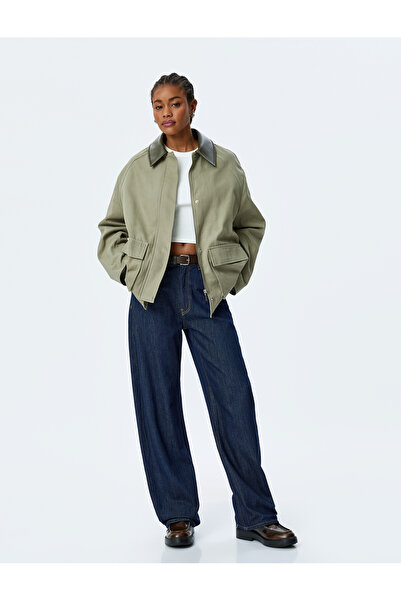 Koton Jacke aus Baumwoll-Gabardine-Stoff mit Reißverschlusstasche und Kragen aus Kunstleder