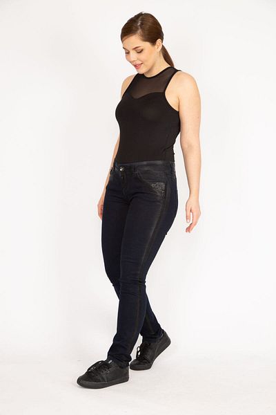 Şans Women's Navy Blue Large Size Jeans with Stone Detail on Sides and Pocket Mouth Lacquer Printed Pants 65n36000
