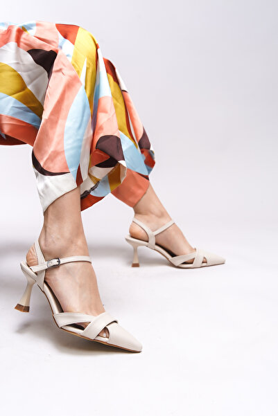 Riccon Esronyn bőrszínű hegyes lábujj tűsarkú - nyitott hátú 0012707