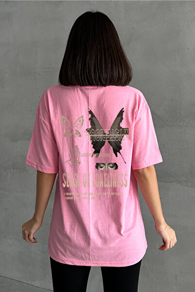 Stendhal Γυναικείο μπλουζάκι με ροζ μυστηριώδες στάμπα με λαιμόκοψη με λαιμόκοψη