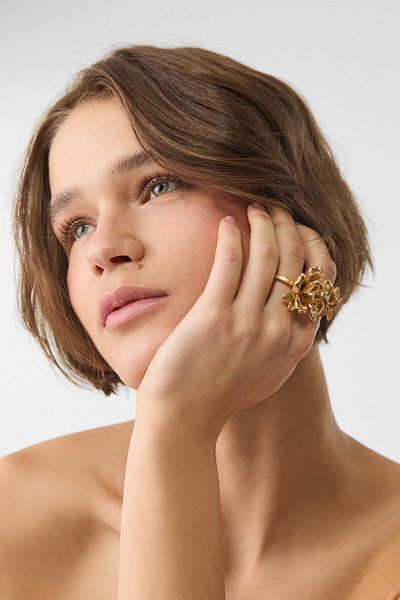 Stradivarius Double flower maxi ring