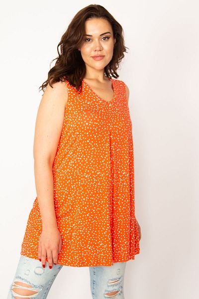 Şans Women's Plus Size Pomegranate V Neck Front Pleated Print Tunic 65N38710