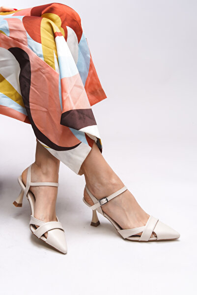 Riccon Esronyn bőrszínű hegyes lábujj tűsarkú - nyitott hátú 0012707