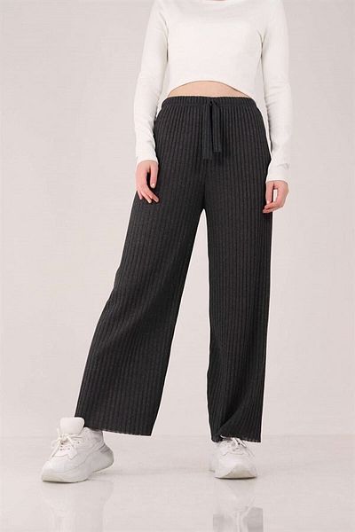 UpDown Women's Black Camisole Combed Cotton Trousers