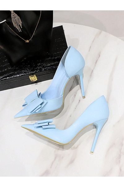 TrendyAnka Pantofi cu toc stiletto clasici, albastru deschis, cu cataramă, 8 cm, cu fantă laterală