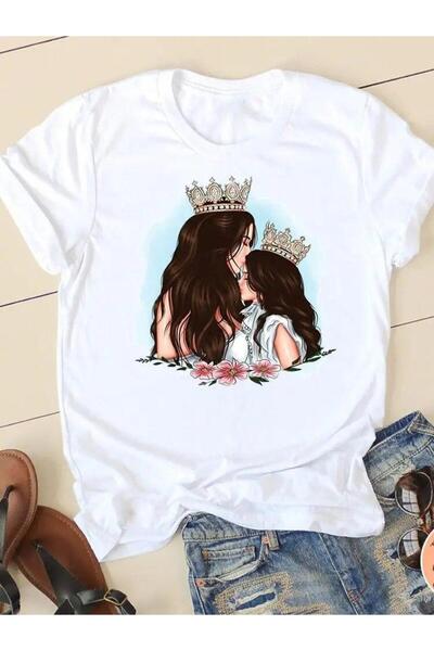 YUNAYT تي شيرت نسائي برقبة دائرية وتفاصيل طباعة كبيرة الحجم