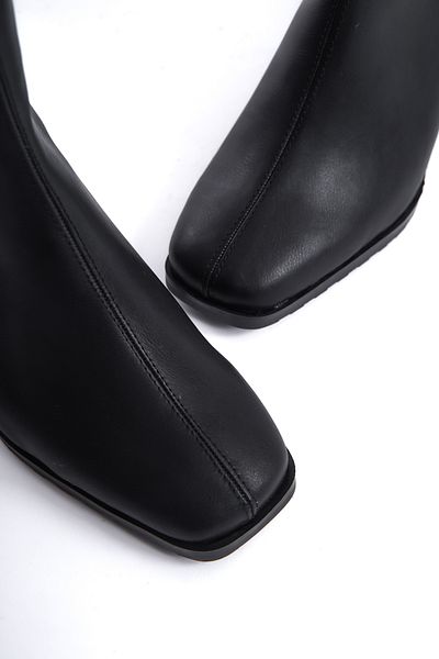 Moda Değirmeni Дамски боти с дебел ток и тъп връх, средна дължина, черни, от кожа BG1001-116-0010