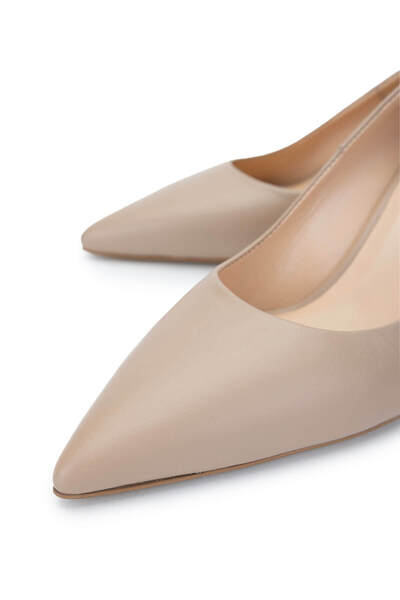 Tamer Tanca Kadın Hakiki Deri Bej Topuklu Ayakkabı