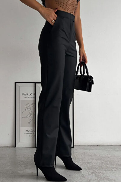 Swana Yüksek Bel Çırt Detaylı Mat Kışlık İçi Şardonlu Siyah Deri Pantolon