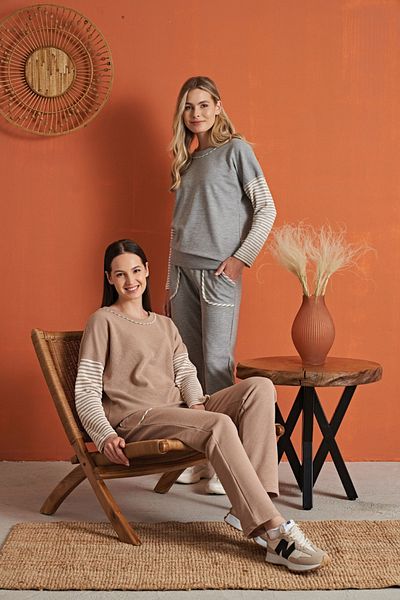 Reyhanlar Women's Winter Lightweight Raised Cotton Combed Cotton Long Sleeve Pajamas Set