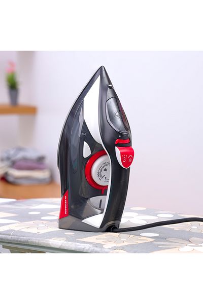 Olsenmark Steam Iron, 2200W Steam Iron with 350ml Water Tank, OMSI1838 | Dry, Steam, Spray