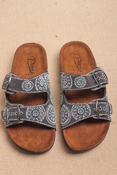 StWenn Γυναικείες παντόφλες New Season με χαμηλό τακούνι με μονό λουράκι με χάντρες