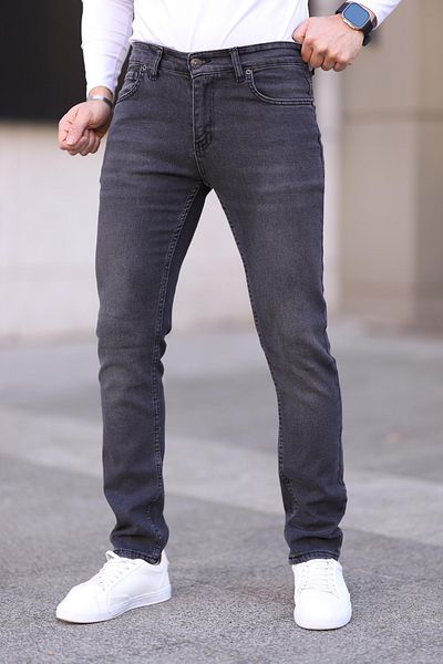 Trendyol Collection Anthrazitfarbene Jeans-Jeanshose aus regulärem, dehnbarem Stoff TMNSS25JE00001