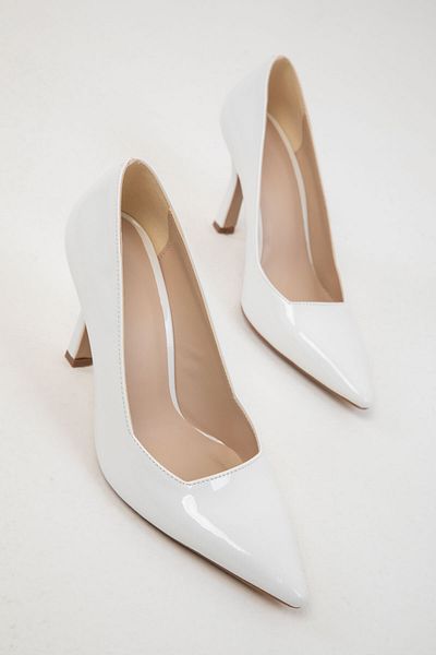 SOHO Klassische Damenschuhe mit Absatz aus Lackleder in Weiß – 20181