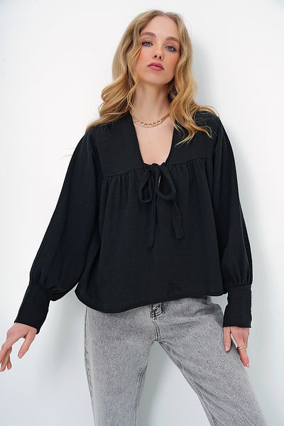 Trend Alaçatı Stili Black V-Neck - Tethered Summer Blouse Alc-X13409