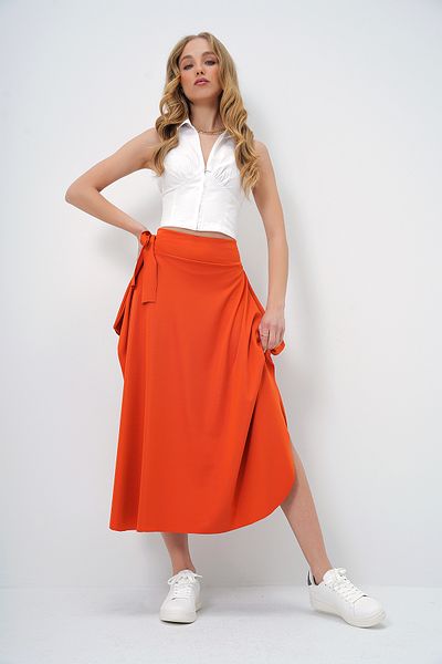 Trend Alaçatı Stili Orangefarbener, asymmetrisch geschnittener Taillenrock für Damen ALC-X5001