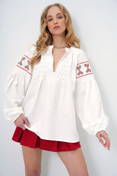 Trend Alaçatı Stili Women's Ecru Prevailing Collar Embroidered Balloon Sleeve Woven Blouse Alc-X13354