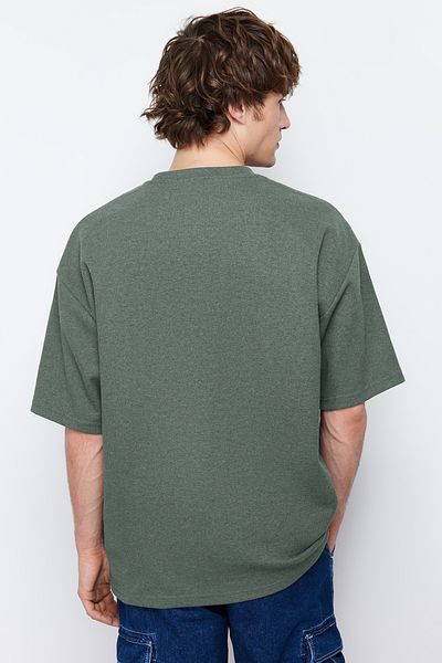 Trendyol Collection Übergroßes Waffel-T-Shirt mit Ausschnitten – strukturiertes Kurzarm-T-Shirt TMNSS22TS00049
