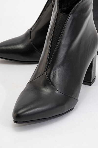 LuviShoes FİNDA Siyah Hakiki Deri Kadın Kalın Topuklu Bot