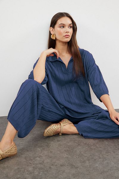 Trendyol Collection Indigo Basic Cord-Strick-Unterteil-Oberteil-Set TWOSS23AU00029