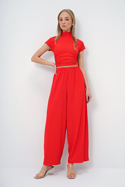 Trend Alaçatı Stili Red Women's Crop Blouse and Wide Leg Pants Set - Stand Collar with Draped Side Alc-X13411