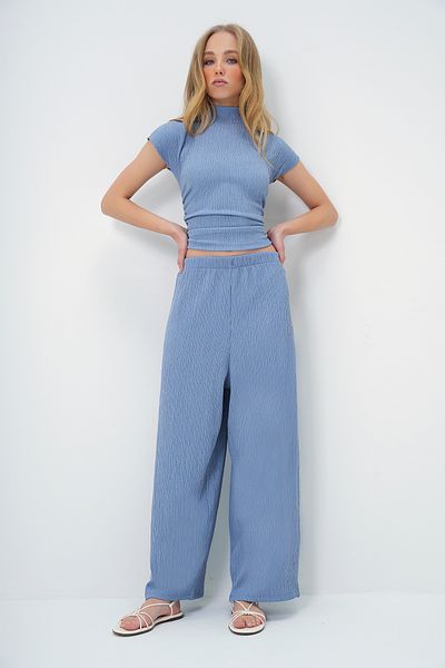 Trend Alaçatı Stili Blue Stand Collar Draped Crop Blouse and Wide Leg Pants Set - Alc-X13411