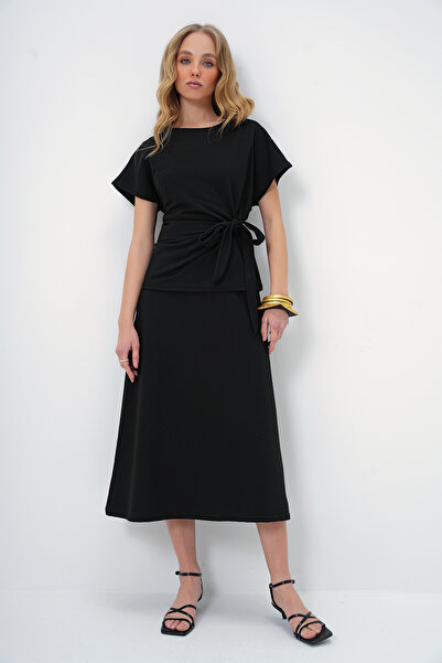 Trend Alaçatı Stili Women's Black Crew Neck Draped Detail Blouse and Flared Skirt Suit Alc-X13479