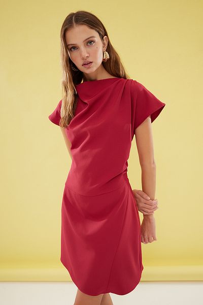 Trendyol Collection Μίνι υφαντό φόρεμα μπορντό ίσιο σε γραμμή Α TWOSS25EL00016